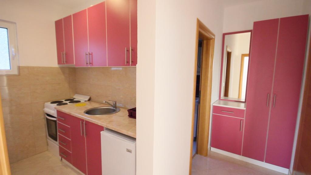 Apartments Percobic Sutomore Room photo